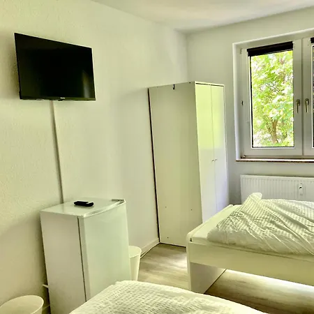 Mit Balkon In Apartment *