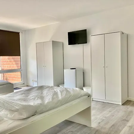 Mit Balkon In Apartment