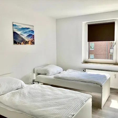 Apartment Mit Balkon In